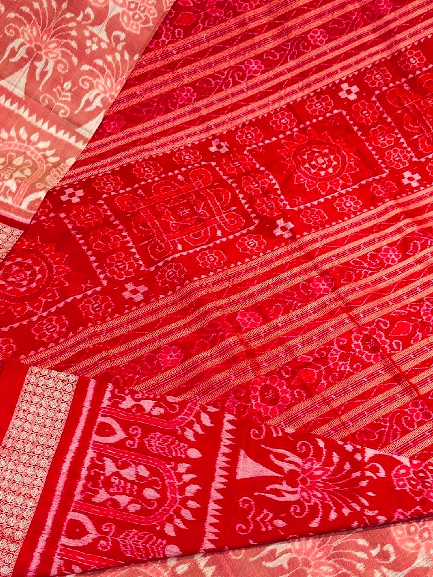 Sambalpuri Handloom Pure Silk Saree with Blouse Piece view 5